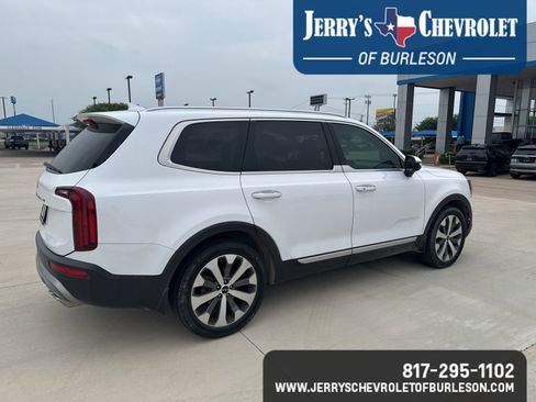 Used 2022 Kia Telluride S FWD image 5