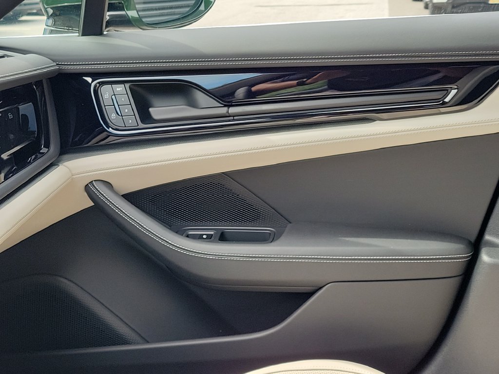 New 2026 Porsche Panamera 4 AWD/4WD image 23