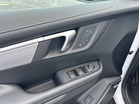 New 2027 Buick Enclave Preferred w/ Power Package FWD image 15