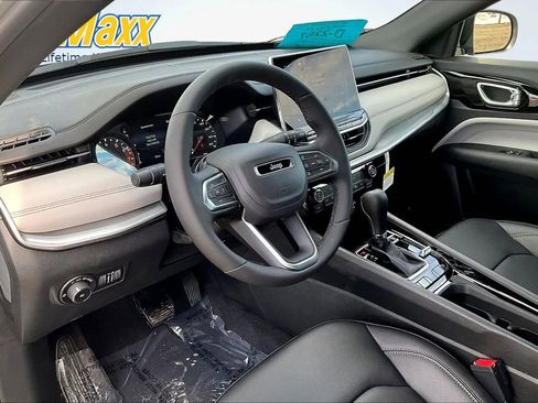 New 2026 Jeep Compass Limited AWD/4WD image 7