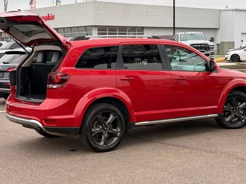 Used 2020 Dodge Journey Crossroad FWD image 37