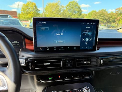 Used 2021 Lincoln Nautilus Reserve w/ Equipment Group 201A image 19