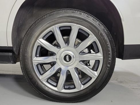 Used 2023 Cadillac Escalade Premium Luxury Platinum w/ LPO, Floor Liner Package AWD/4WD image 10