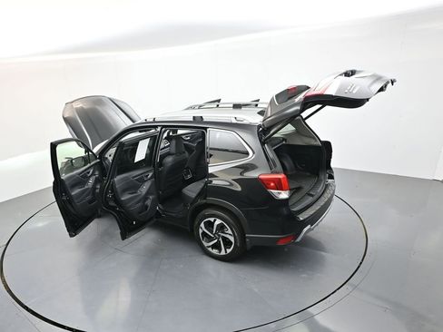 Used 2024 Subaru Forester Touring w/ POP Package 3 AWD/4WD image 43