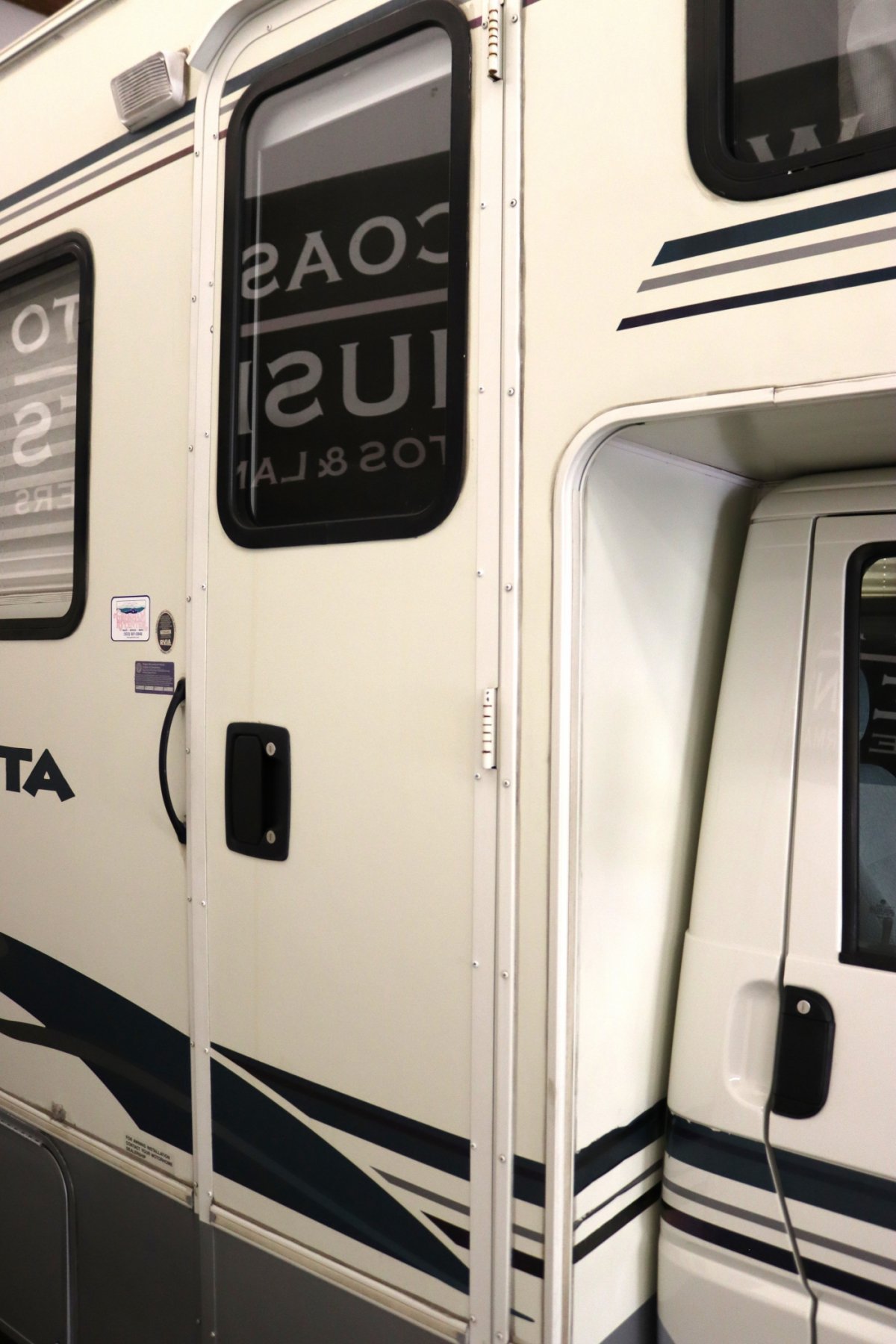 Used 2002 Volkswagen Eurovan FWD image 10
