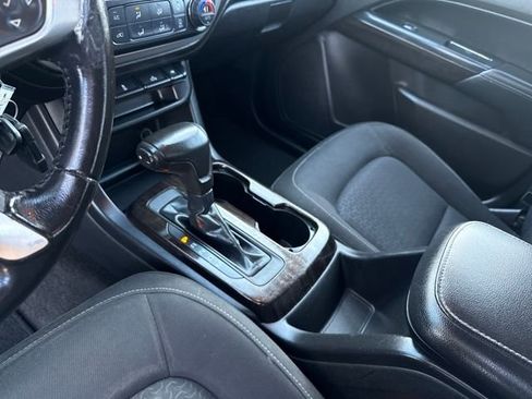 Certified 2015 GMC Canyon SLE w/ SLE Convenience Package image 24