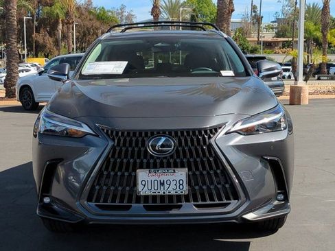 Used 2025 Lexus NX 250 FWD w/ Accessory Package (2T) image 2