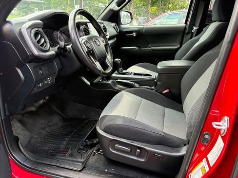 Used 2023 Toyota Tacoma TRD Sport w/ Technology Package AWD/4WD image 13