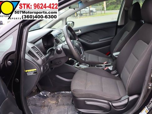 Used 2017 Kia Forte LX FWD image 11