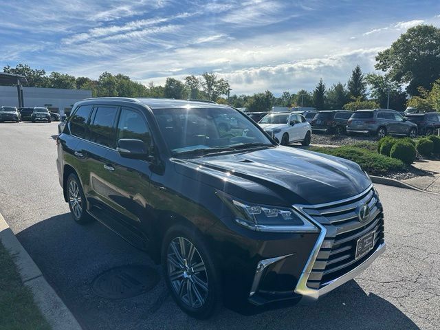 Used 2017 Lexus LX 570 4WD w/ Luxury Package image 7