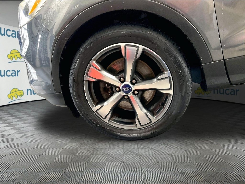 Used 2017 Ford Escape SE w/ SE Leather Comfort Package AWD/4WD image 7