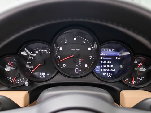 Used 2019 Porsche 911 Targa 4 AWD/4WD image 40
