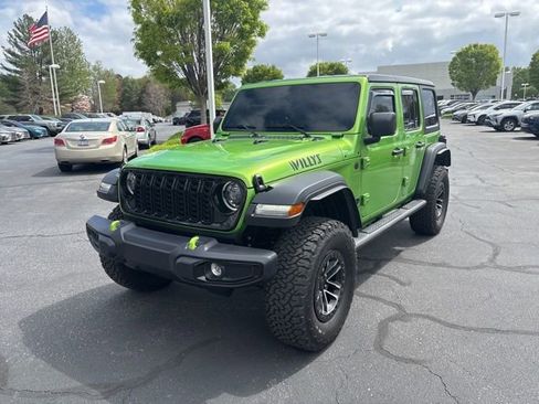 Used 2025 Jeep Wrangler Willys AWD/4WD image 5