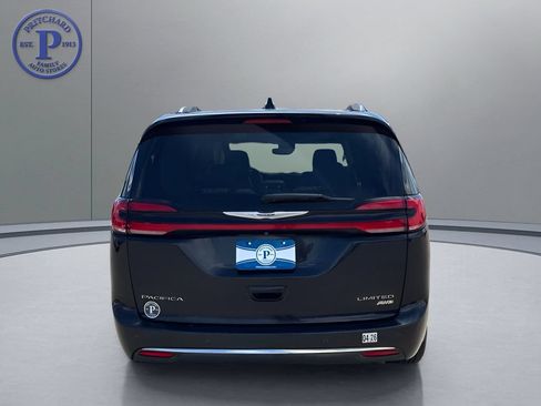 Used 2021 Chrysler Pacifica Limited w/ Premium & Safety Sphere Group AWD/4WD image 6