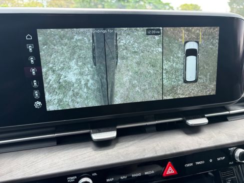Used 2023 Kia Carnival SX FWD image 22