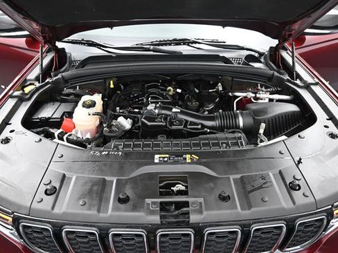 Used 2022 Jeep Grand Cherokee L Limited image 21