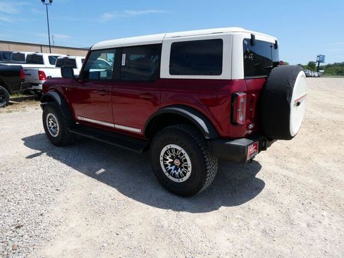 New 2026 Ford Bronco Outer Banks w/ Sasquatch Package AWD/4WD image 7
