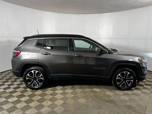 Used 2023 Jeep Compass Limited image 6