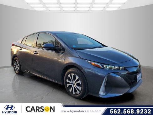 Used 2020 Toyota Prius Prime LE FWD image 1