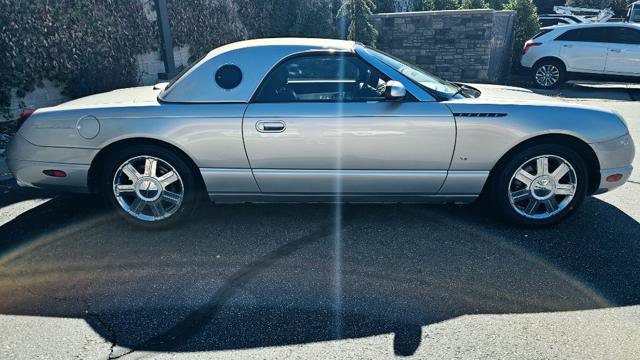 Used 2004 Ford Thunderbird RWD image 4