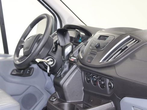 Used 2018 Ford Transit 350 XL image 28