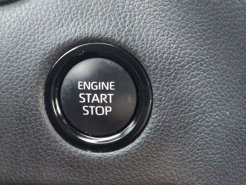 Used 2026 Toyota Tundra Limited AWD/4WD image 22
