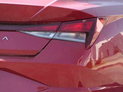 Certified 2023 Hyundai Elantra SEL image 3