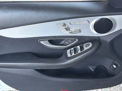 Used 2019 Mercedes-Benz C 300 Sedan image 3