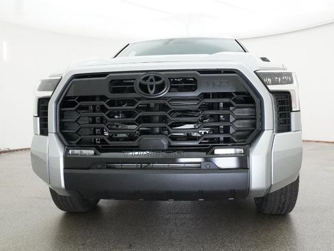 New 2026 Toyota Tundra Limited AWD/4WD image 18