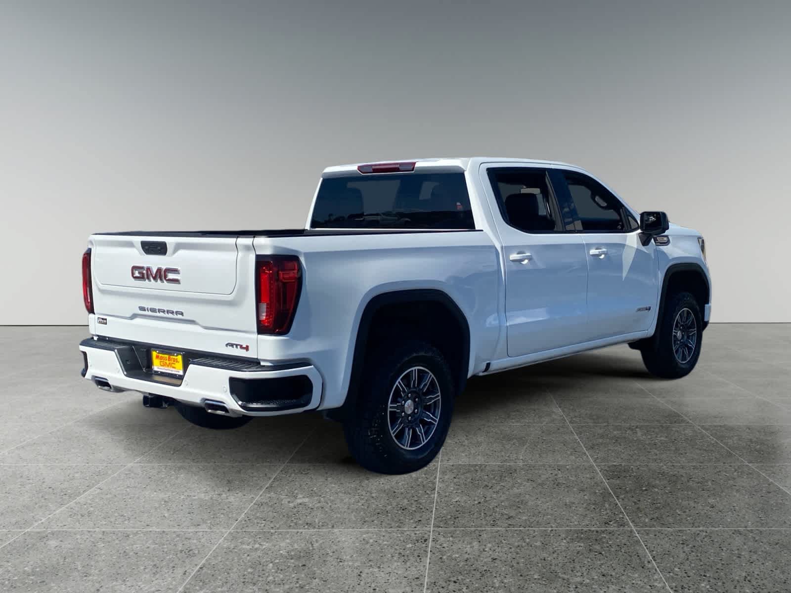 Used 2025 GMC Sierra 1500 AT4 AWD/4WD image 5