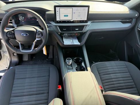 New 2026 Ford Explorer ST-Line w/ ST-Line Street Pack AWD/4WD image 10