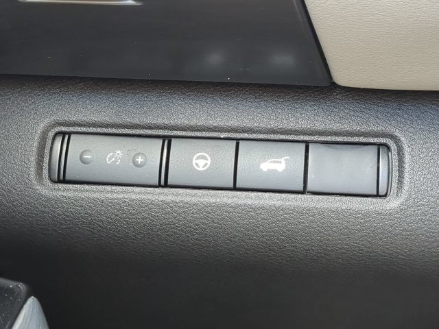 Used 2025 Nissan Pathfinder SL FWD image 27