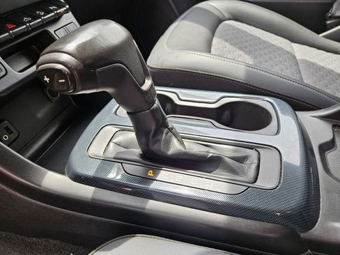 Used 2019 Chevrolet Colorado Z71 AWD/4WD image 24