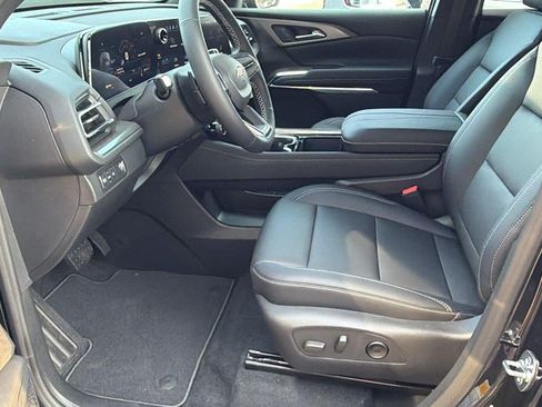 New 2026 Chevrolet Traverse LT w/ Driver Confidence Package FWD image 16