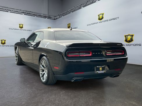 Used 2016 Dodge Challenger SRT image 7