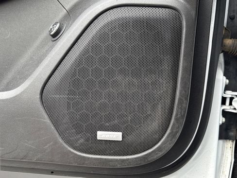 Used 2021 GMC Acadia Denali w/ Denali Technology Package image 18