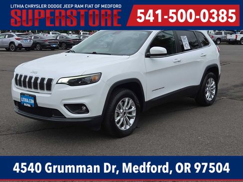 Used 2019 Jeep Cherokee Latitude w/ Cold Weather Group AWD/4WD image 1