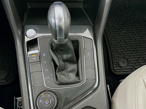 Used 2019 Volkswagen Tiguan SE w/ 3rd Row Seat Package image 23