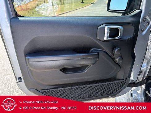 Used 2021 Jeep Wrangler Unlimited Sport AWD/4WD image 10