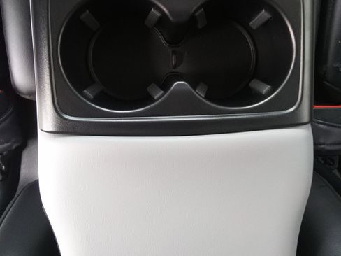 Used 2023 Ford Explorer XLT w/ XLT Sport Appearance Package image 13