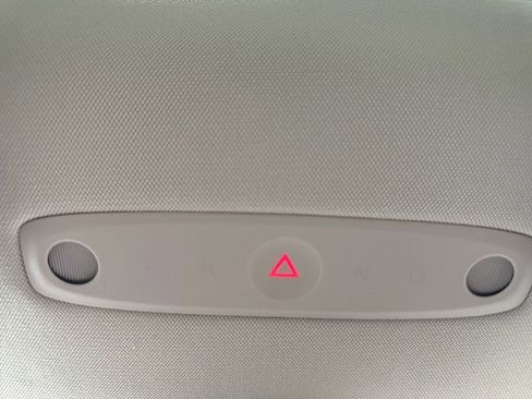 Used 2024 Tesla Model 3 Standard Range image 31