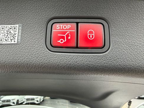 New 2026 Mercedes-Benz GLC 300 GLC 300 image 36