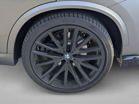 Used 2023 BMW X5 xDrive40i w/ Executive Package AWD/4WD image 8