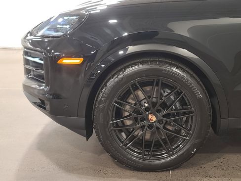 New 2026 Porsche Cayenne image 34