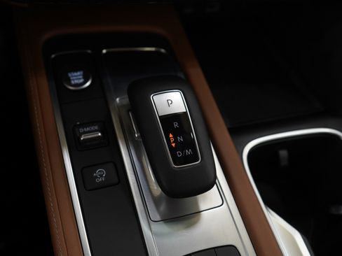 Used 2024 INFINITI QX60 Sensory image 25