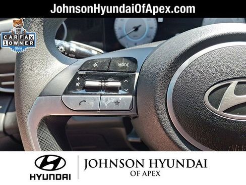 Certified 2024 Hyundai Elantra SEL FWD image 19