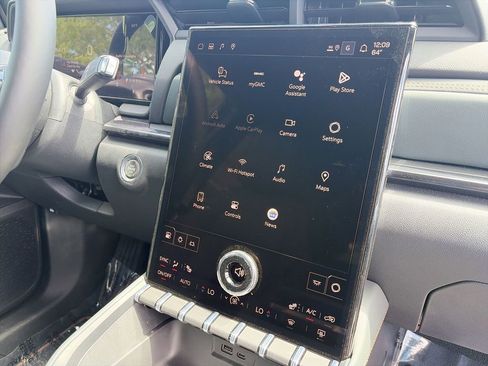 New 2026 GMC Terrain AT4 w/ Technology Package II AWD/4WD image 20