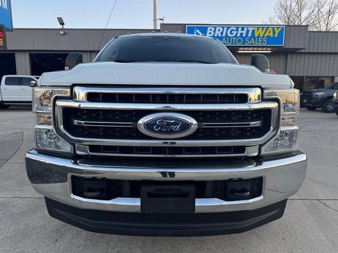 Used 2021 Ford F350 XLT image 4