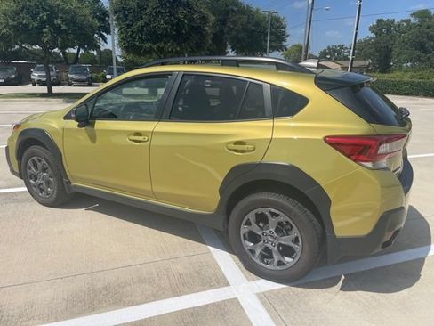 Used 2021 Subaru Crosstrek 2.5i Sport w/ Moonroof Package AWD/4WD image 4