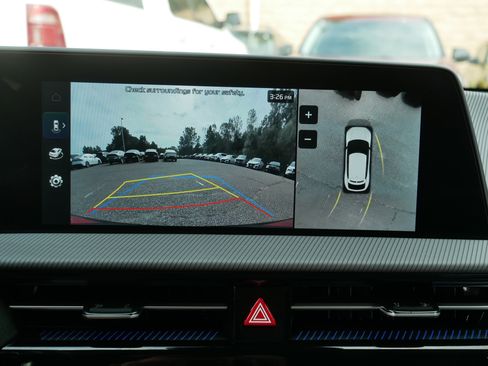 Certified 2023 Kia EV6 GT-Line AWD/4WD image 27